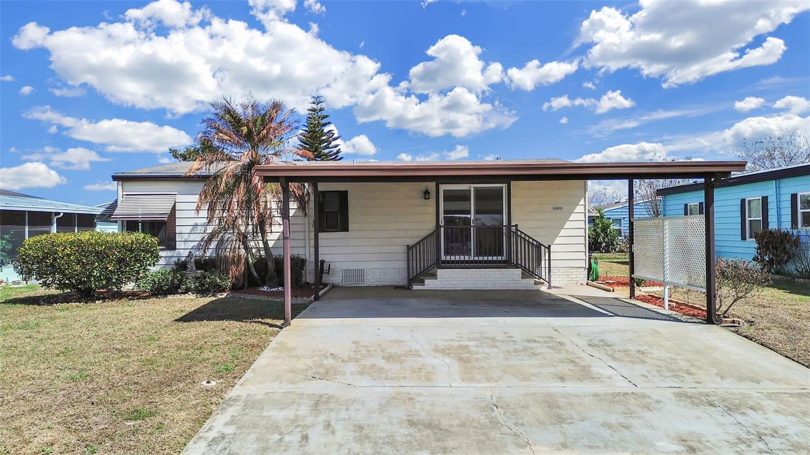 FOXWOOD LAKE ESTATES - Residential