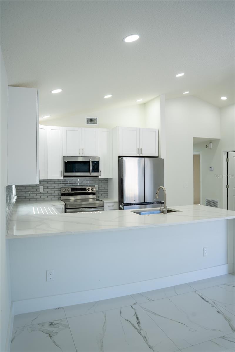 COLONIAL LAKES - Residential