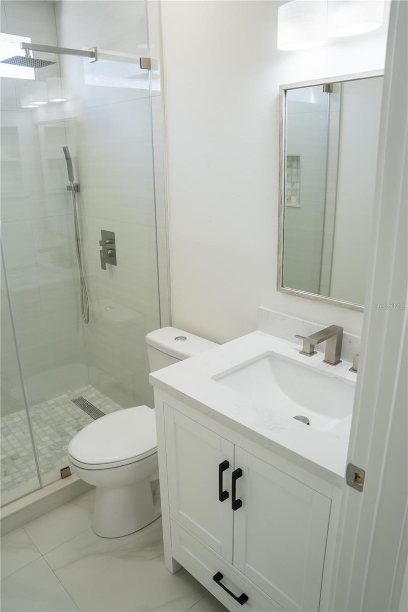 COLONIAL LAKES - Residential