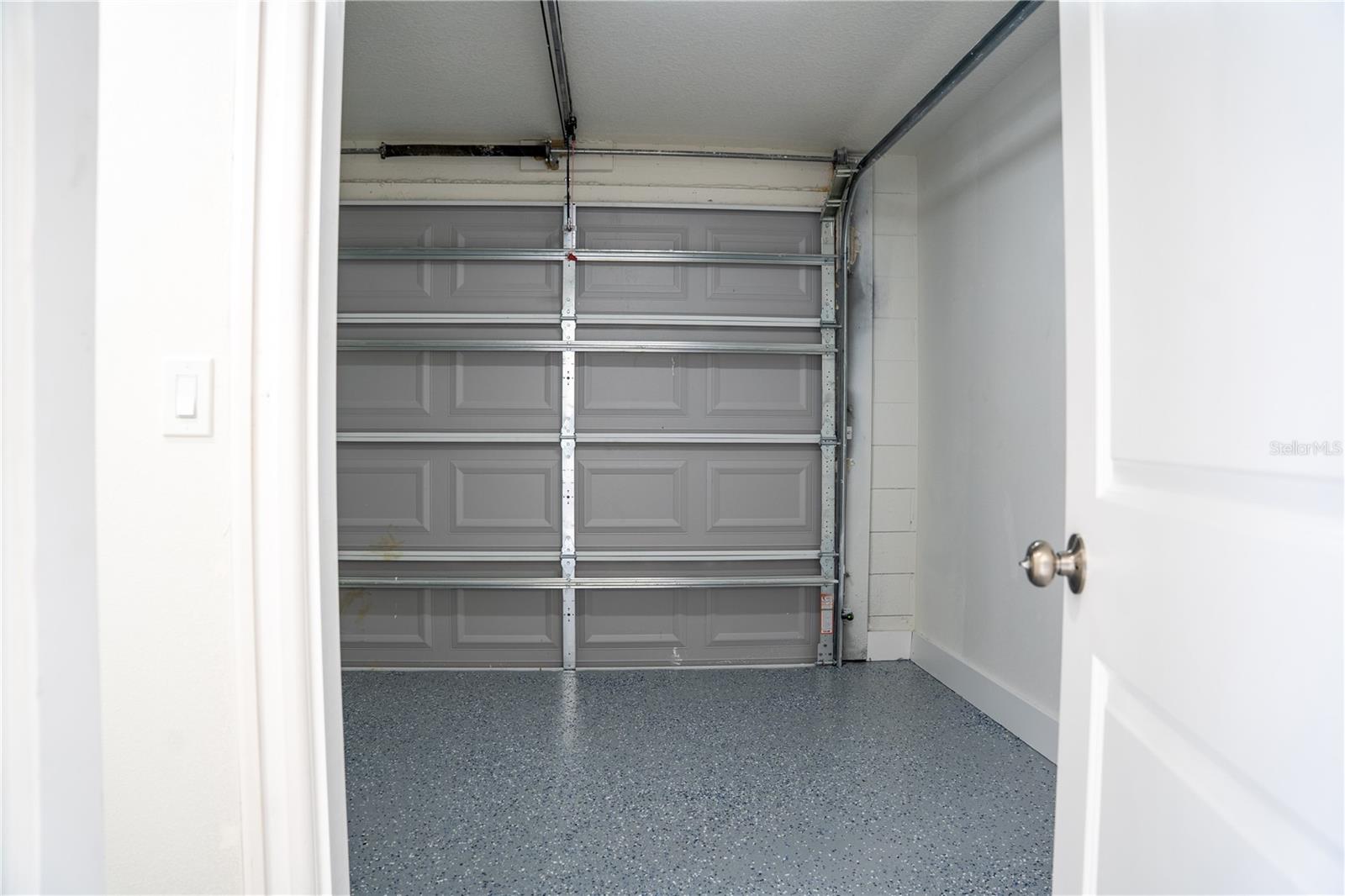 COLONIAL LAKES - Residential