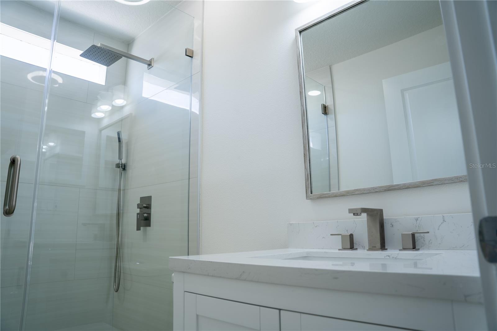 COLONIAL LAKES - Residential