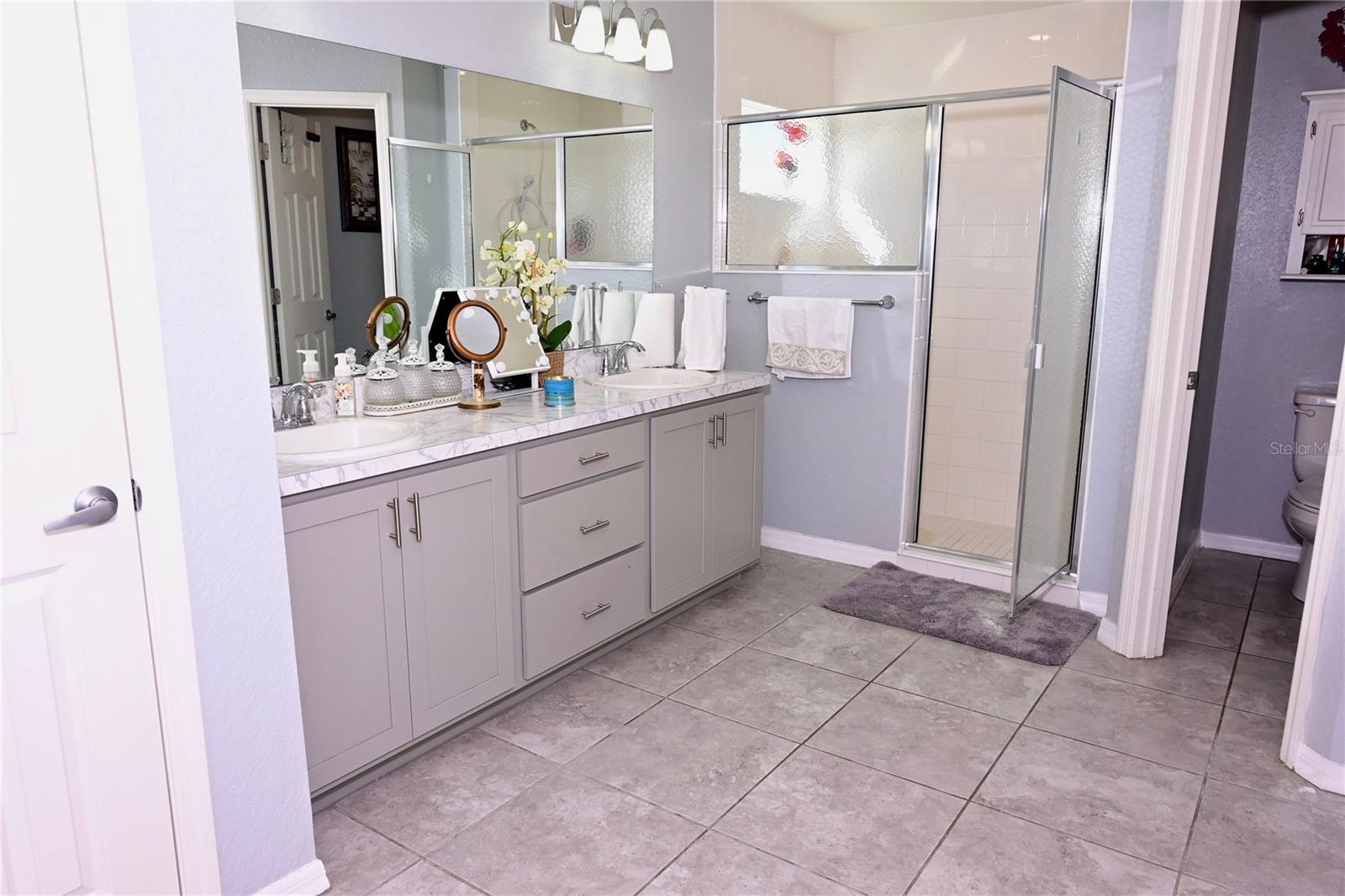 LAKES TR 5 - Residential