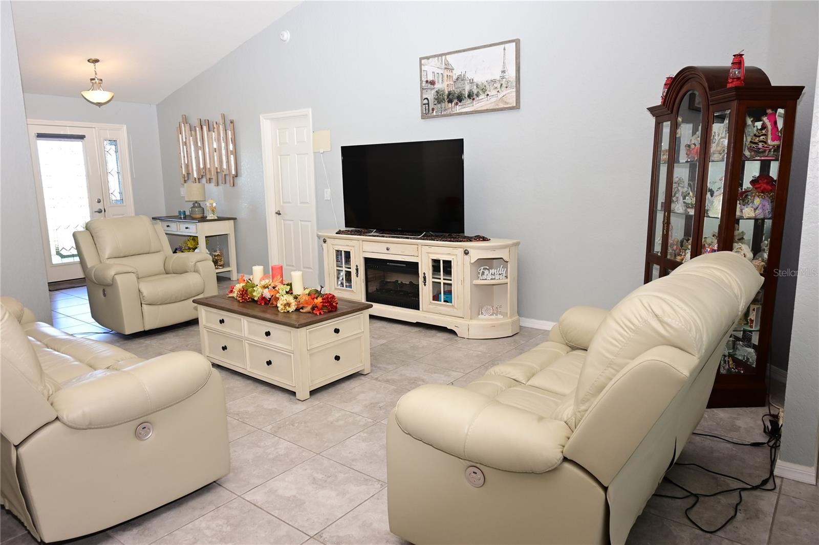 LAKES TR 5 - Residential