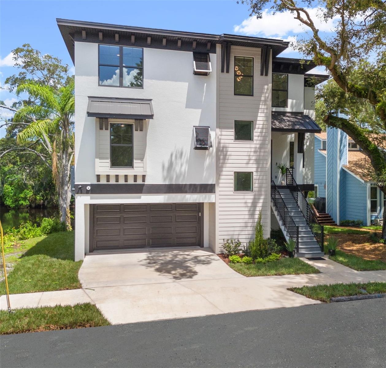 321 W HANLON STREET