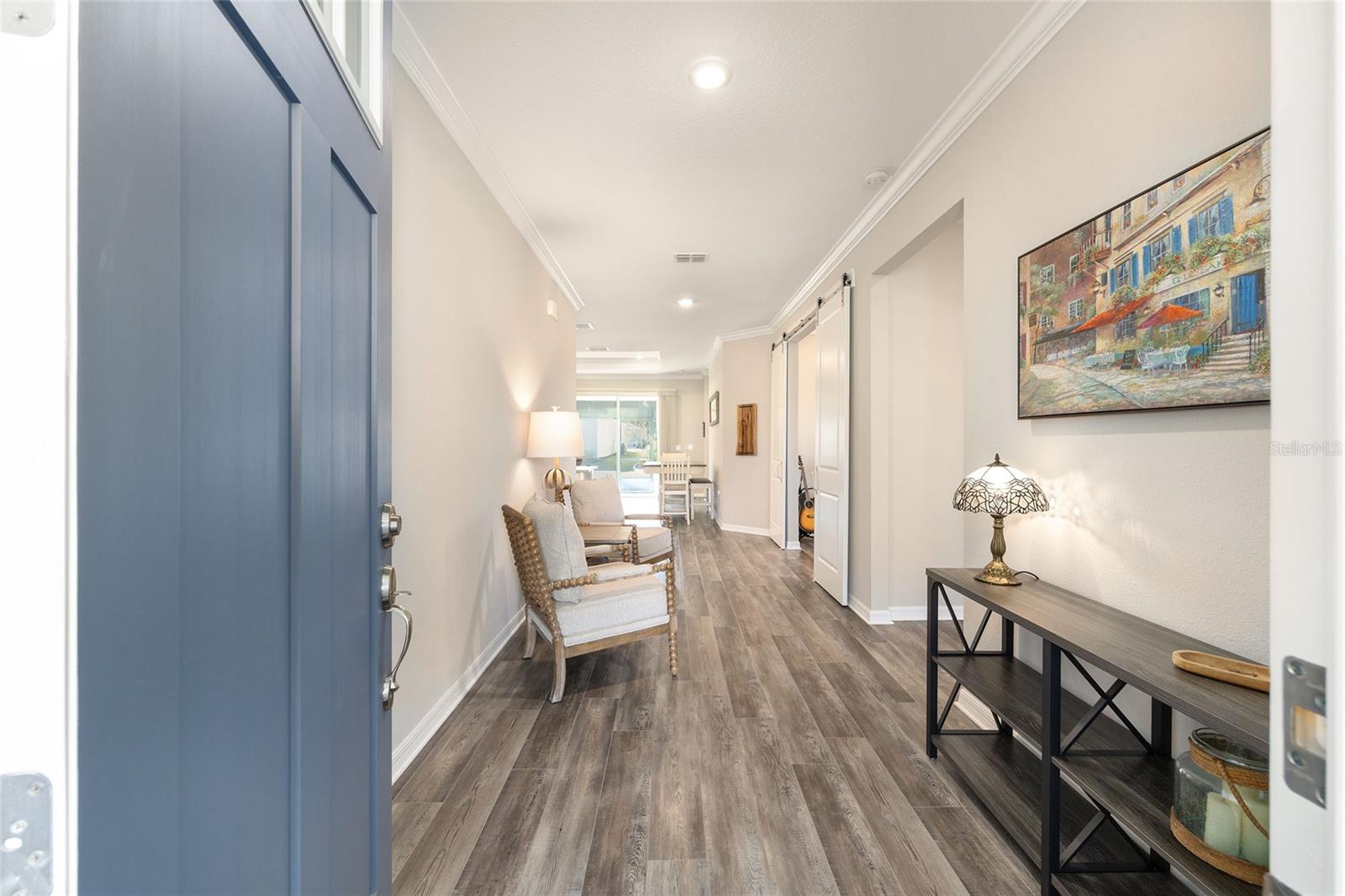 ON TOP OF THE WORLD - Residential