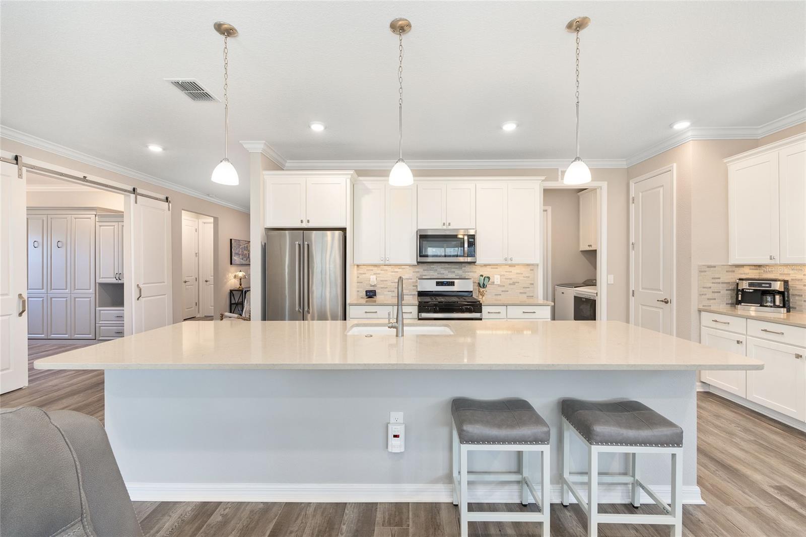 ON TOP OF THE WORLD - Residential