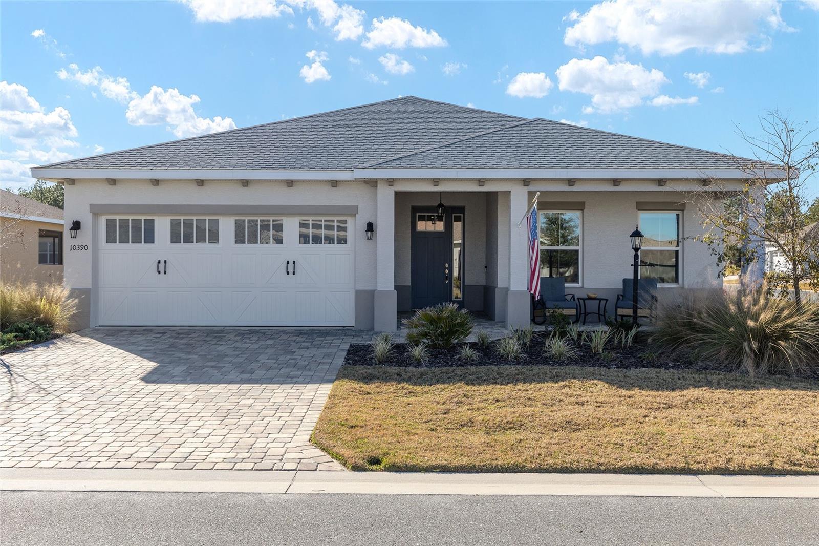 ON TOP OF THE WORLD - Residential