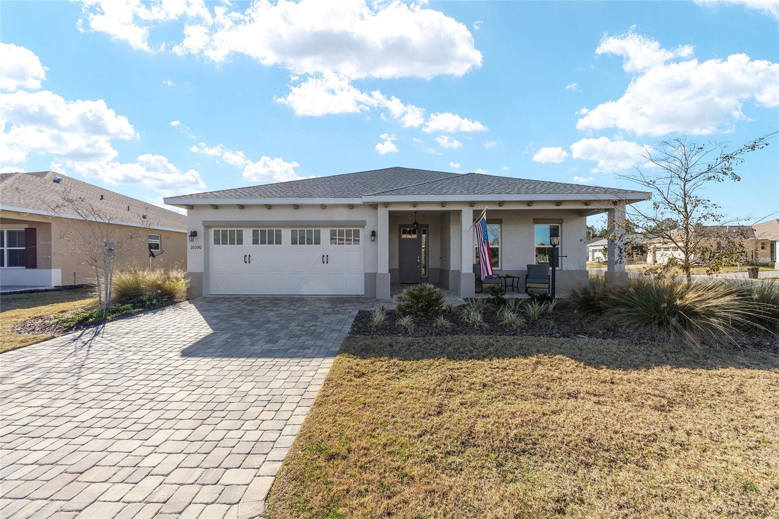 ON TOP OF THE WORLD - Residential