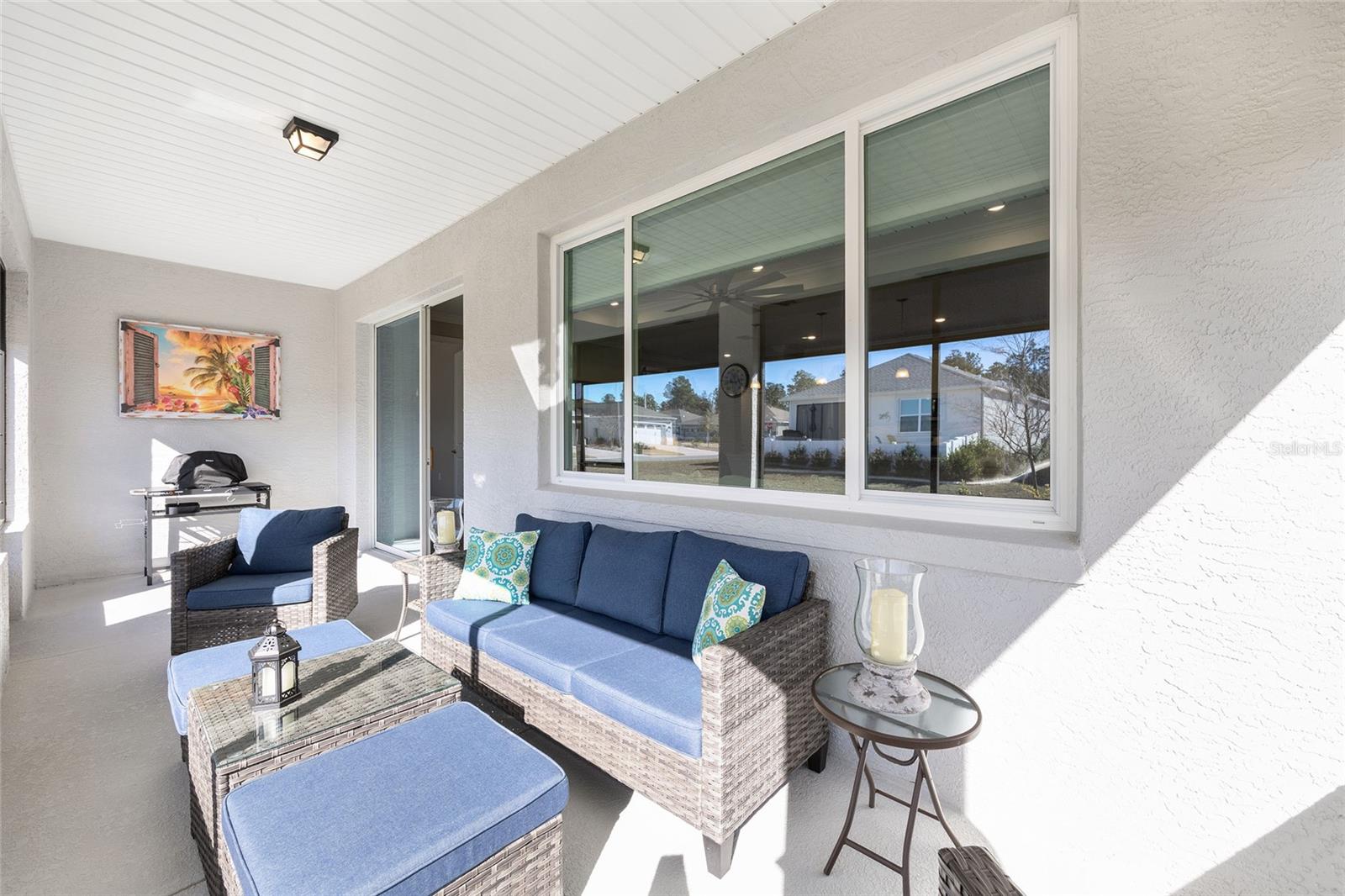 ON TOP OF THE WORLD - Residential