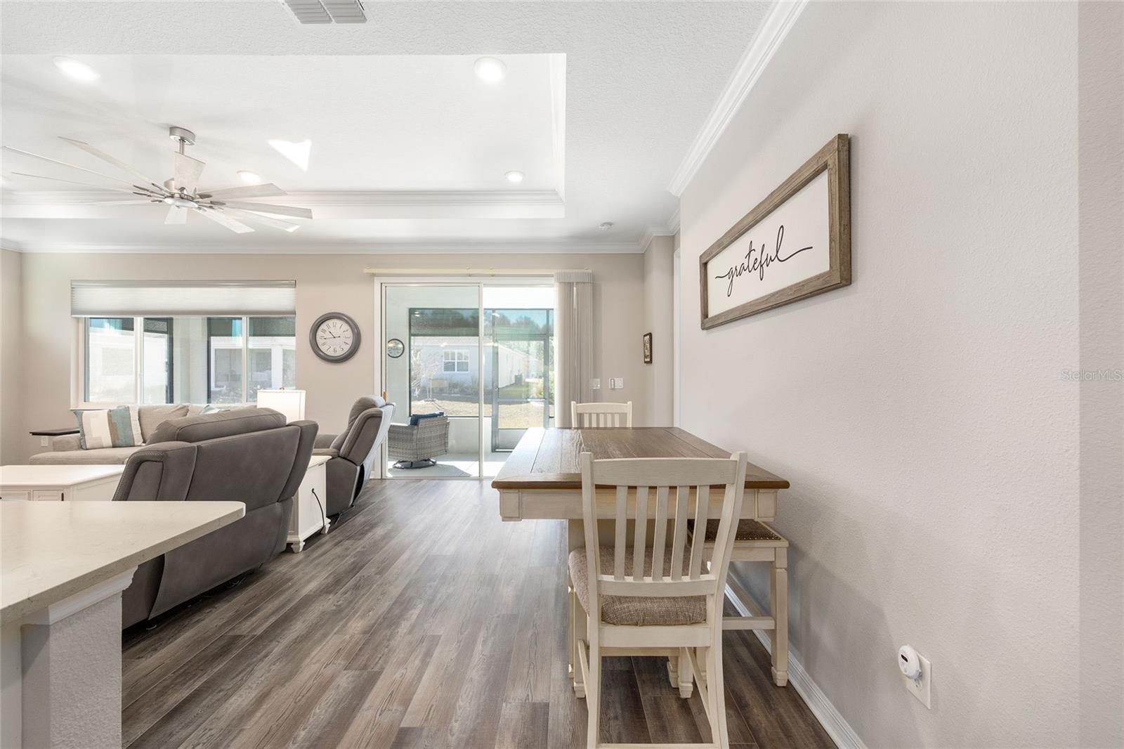 ON TOP OF THE WORLD - Residential