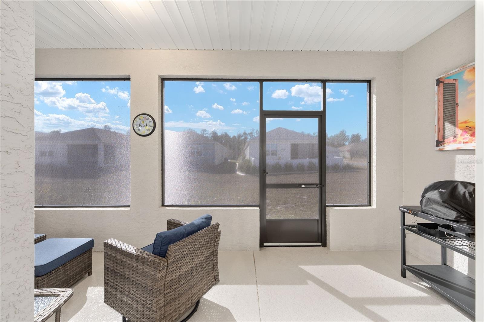 ON TOP OF THE WORLD - Residential