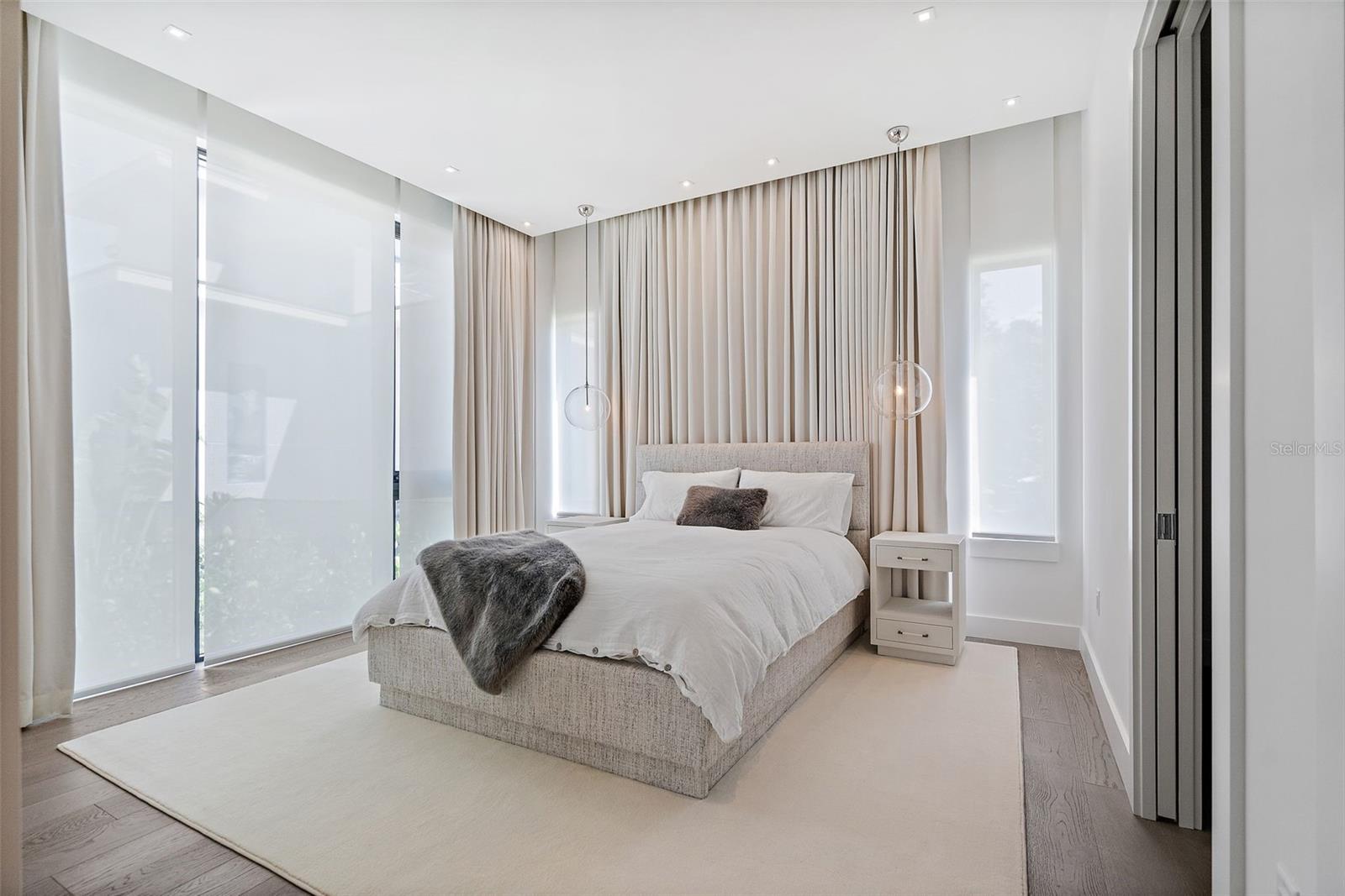 TIERRA VERDE UNIT 1 4TH REP - Residential