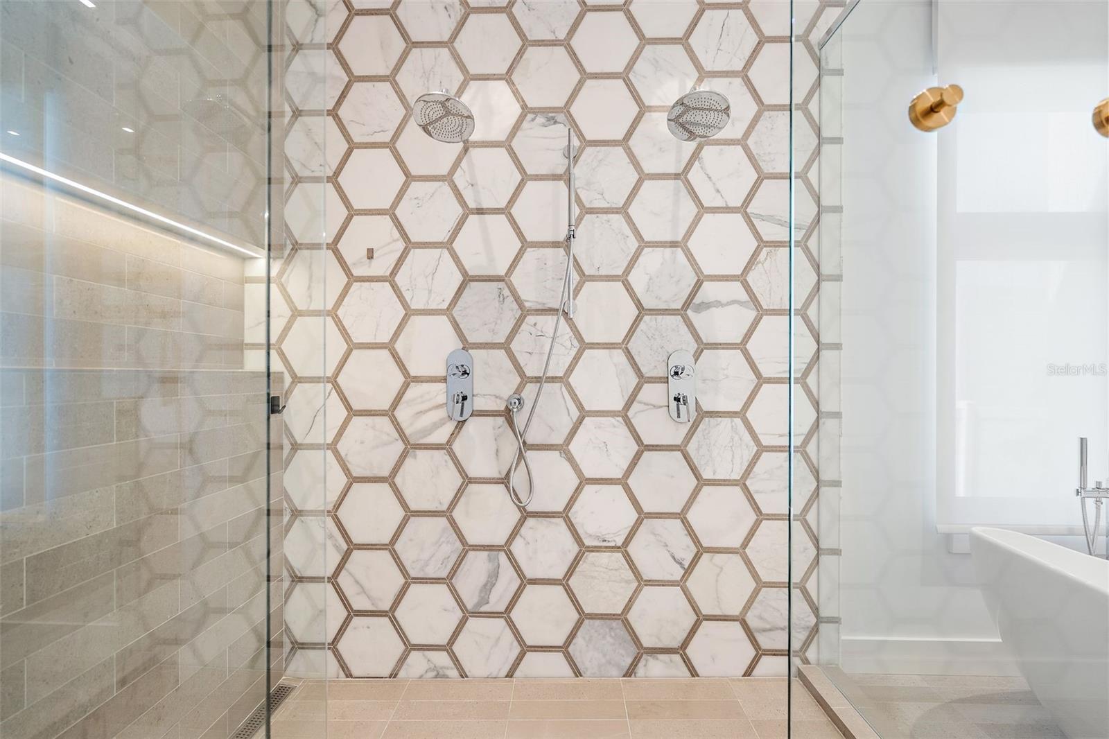 TIERRA VERDE UNIT 1 4TH REP - Residential