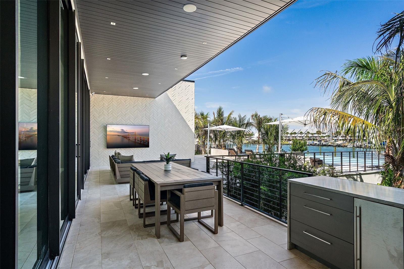 TIERRA VERDE UNIT 1 4TH REP - Residential