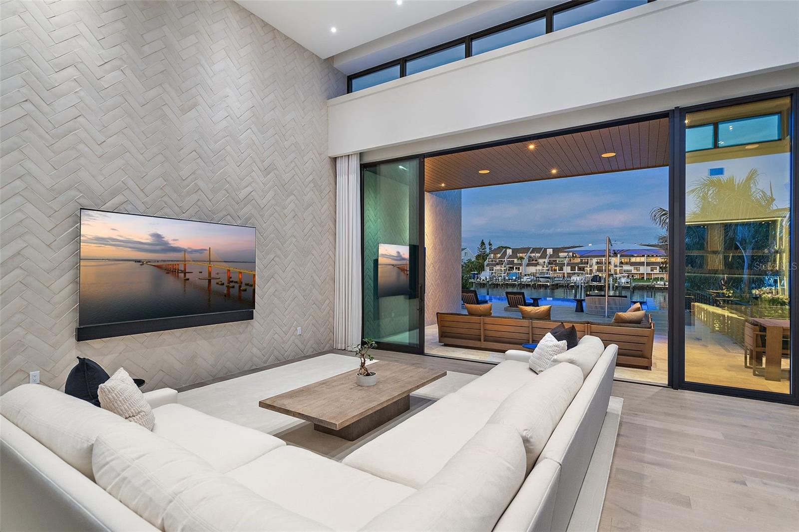 TIERRA VERDE UNIT 1 4TH REP - Residential