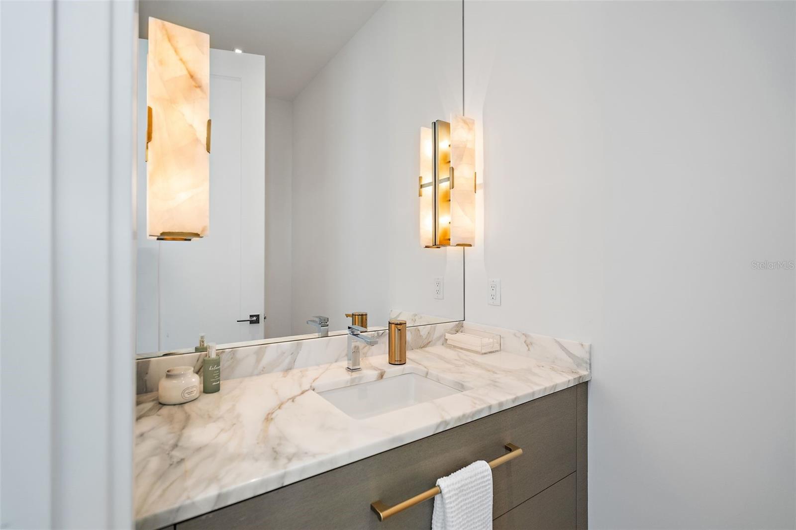 TIERRA VERDE UNIT 1 4TH REP - Residential