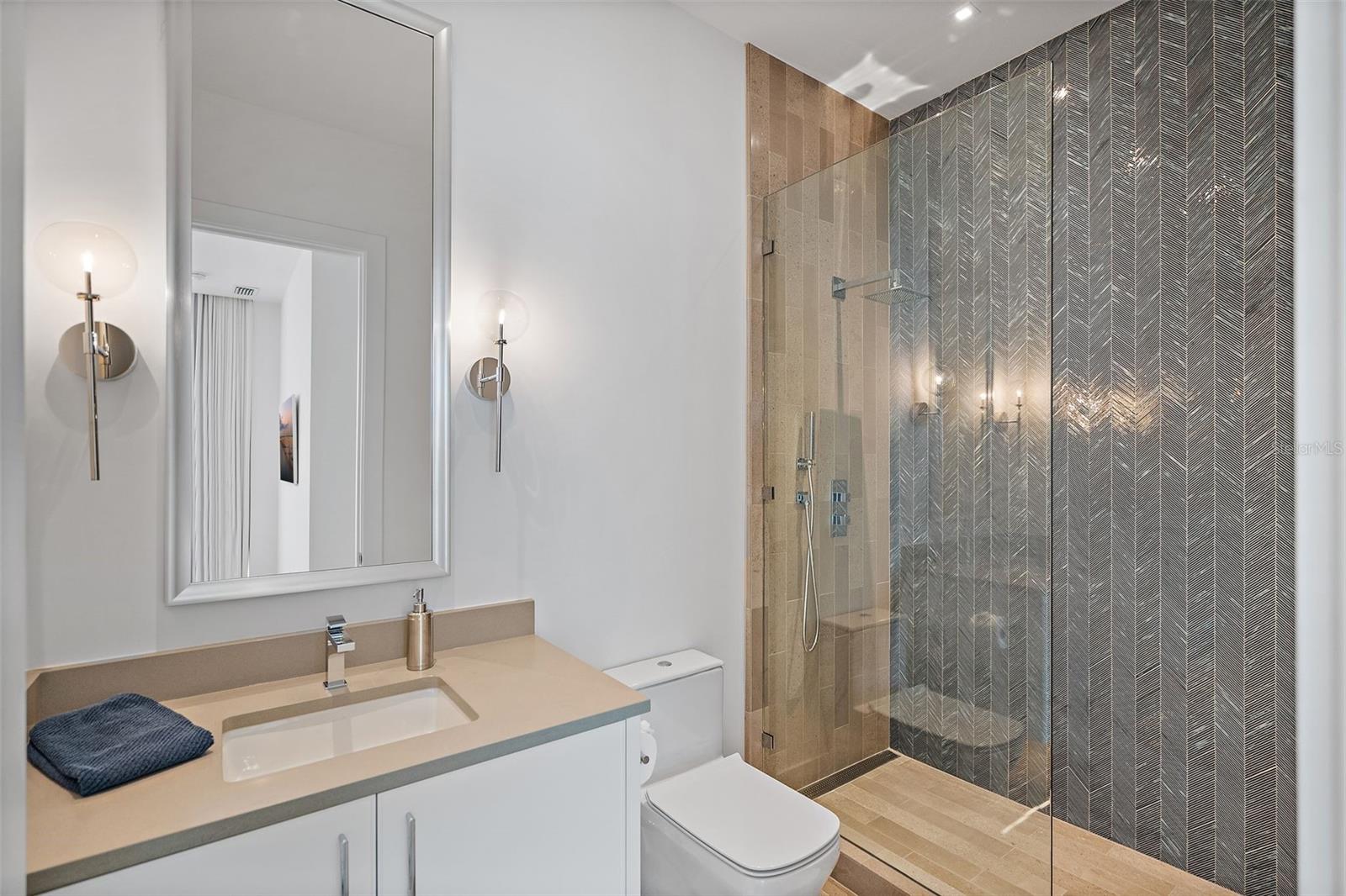 TIERRA VERDE UNIT 1 4TH REP - Residential