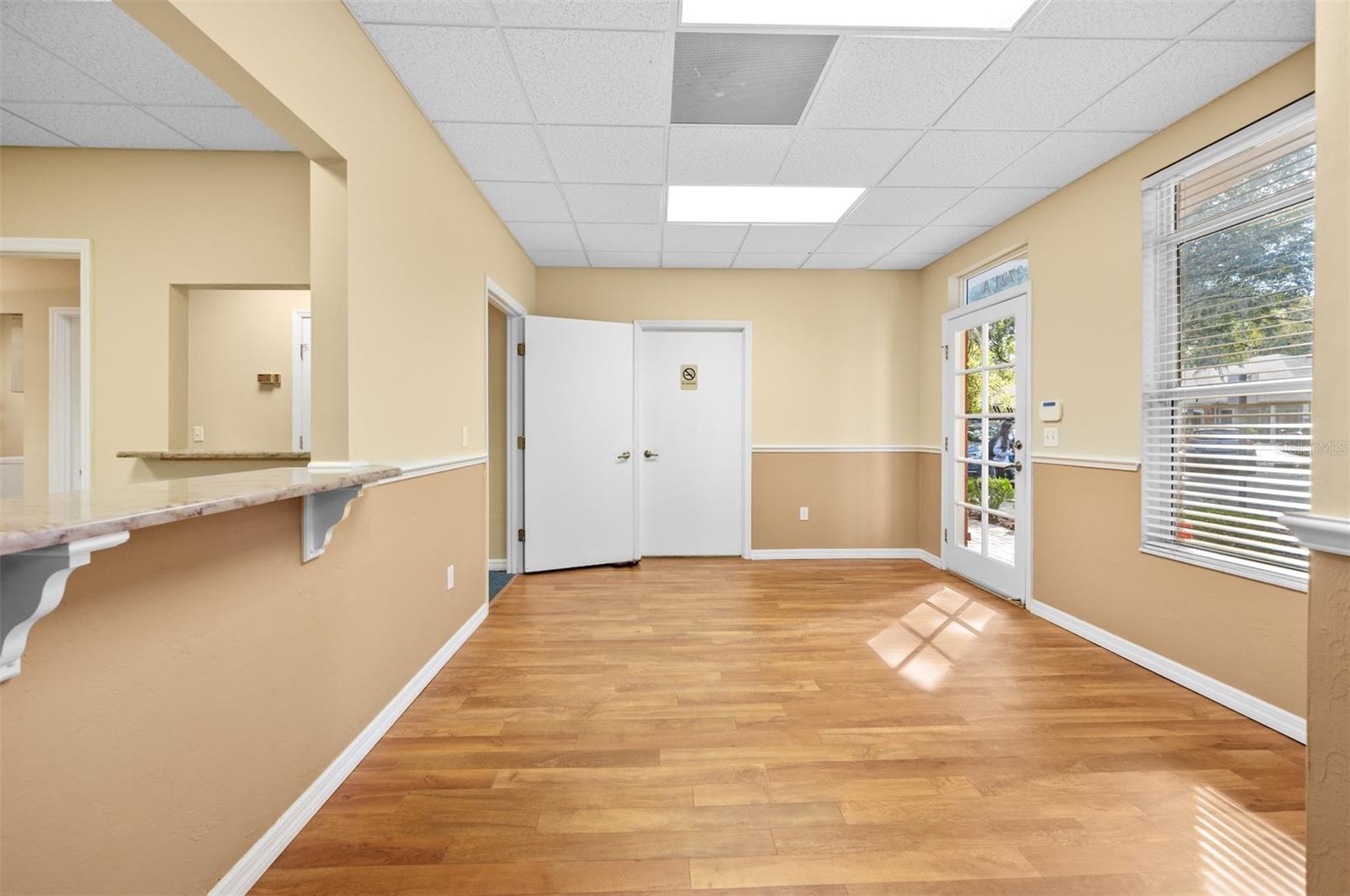 SUITE DREAMS CONDO - Commercial Sale