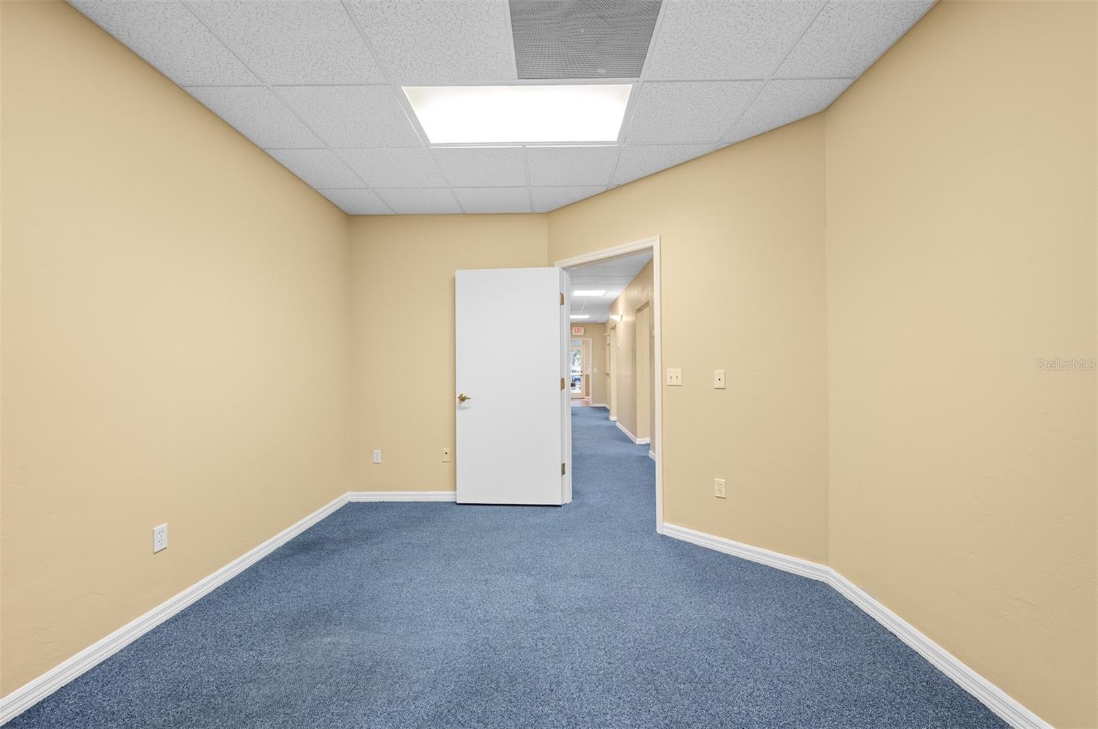 SUITE DREAMS CONDO - Commercial Sale