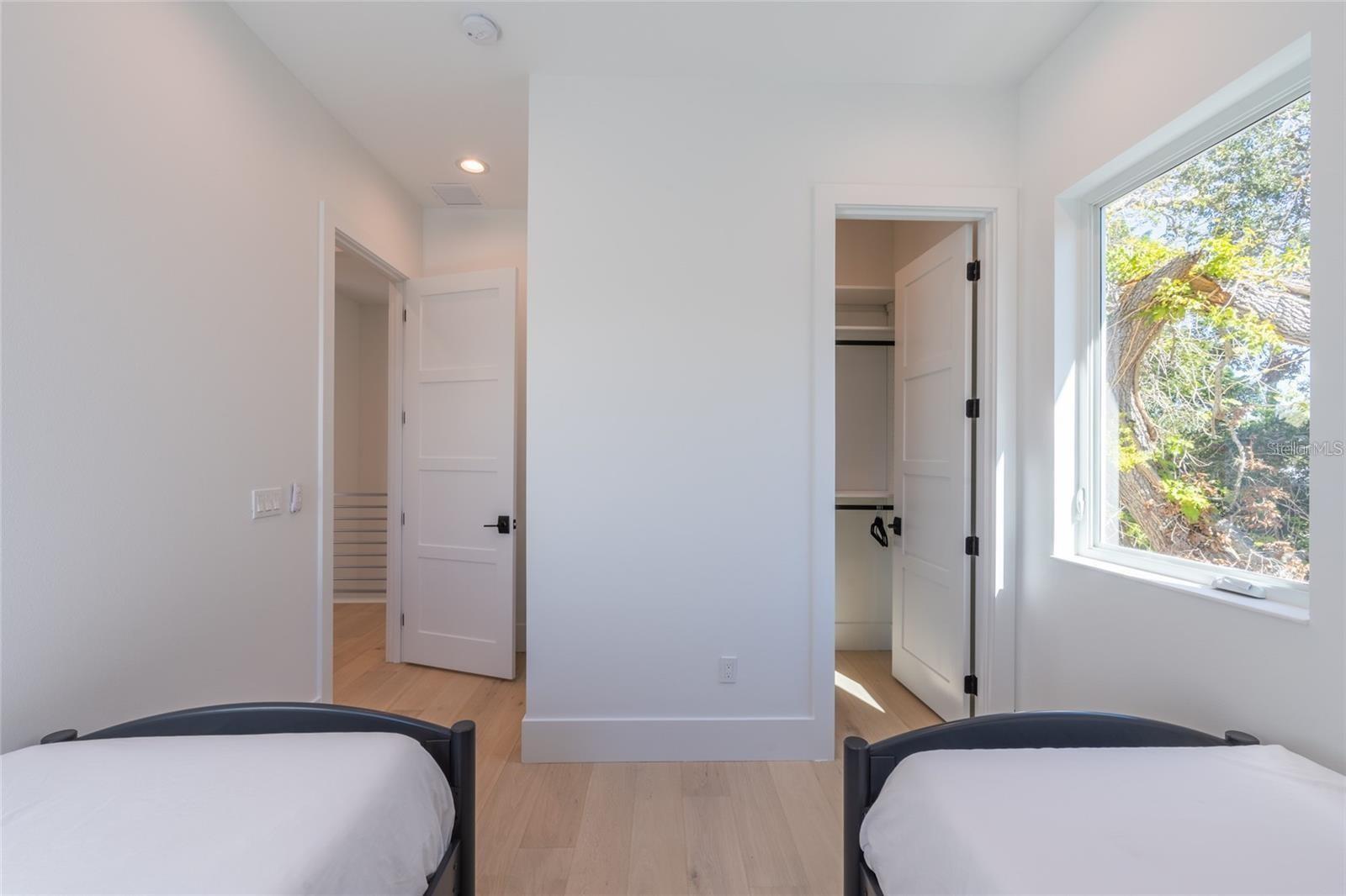 RUSTIC LODGE - Residential