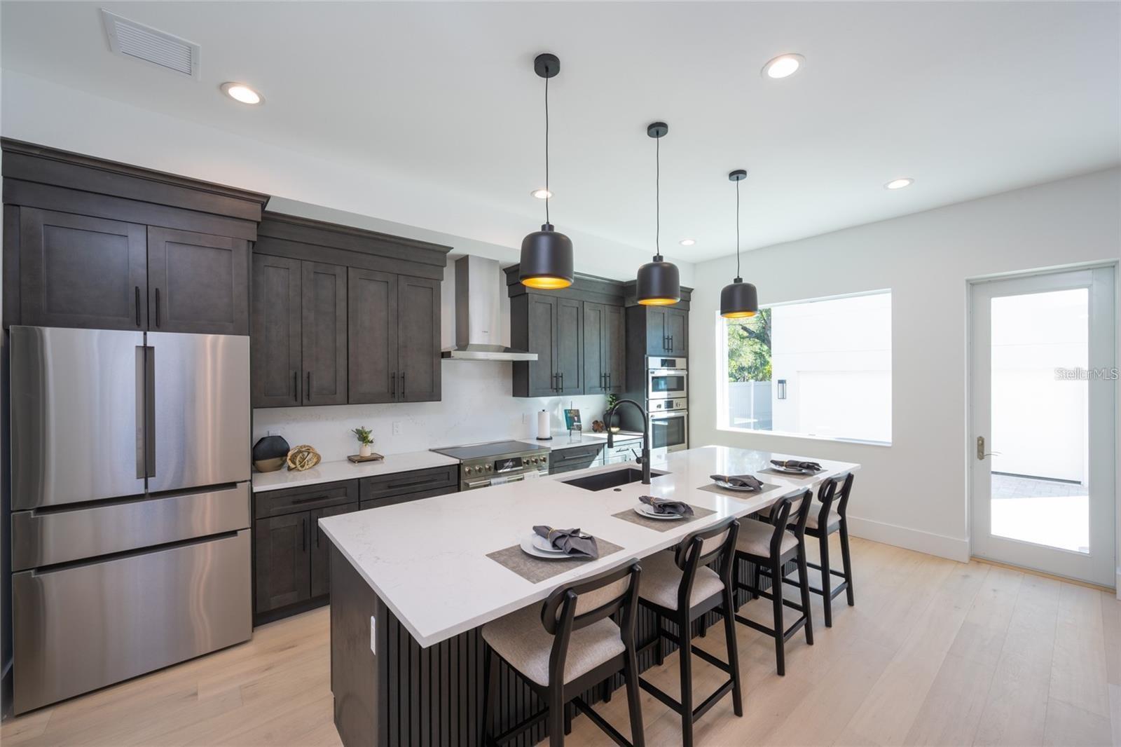 RUSTIC LODGE - Residential