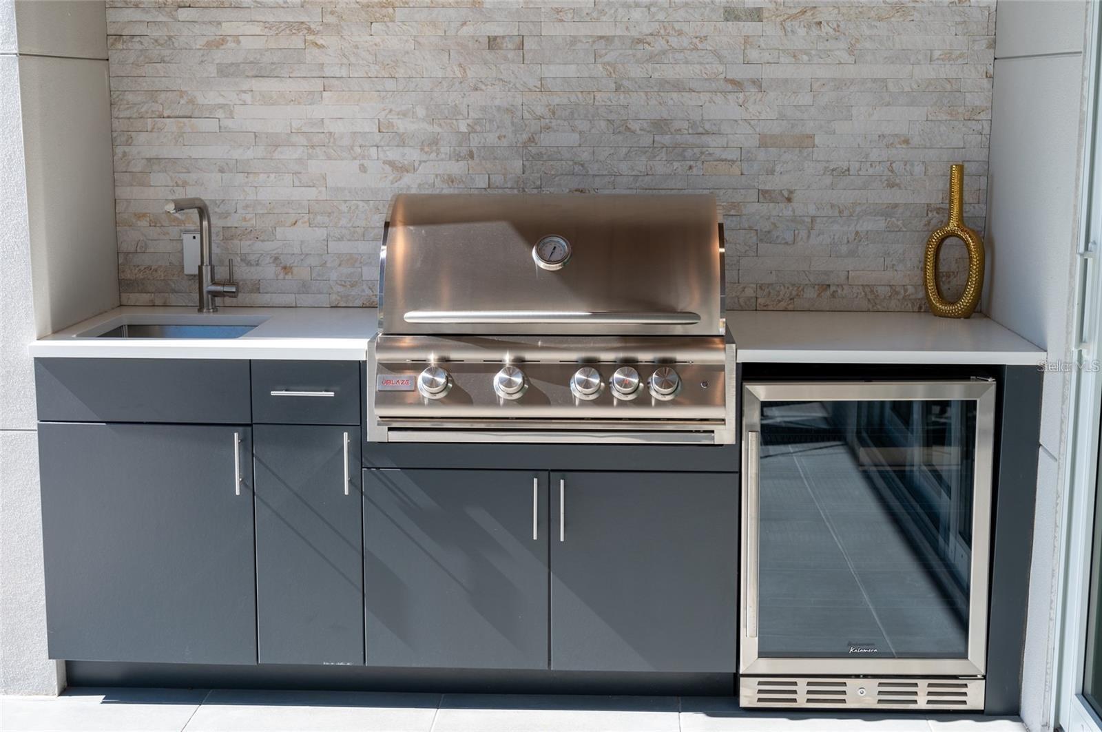 RUSTIC LODGE - Residential