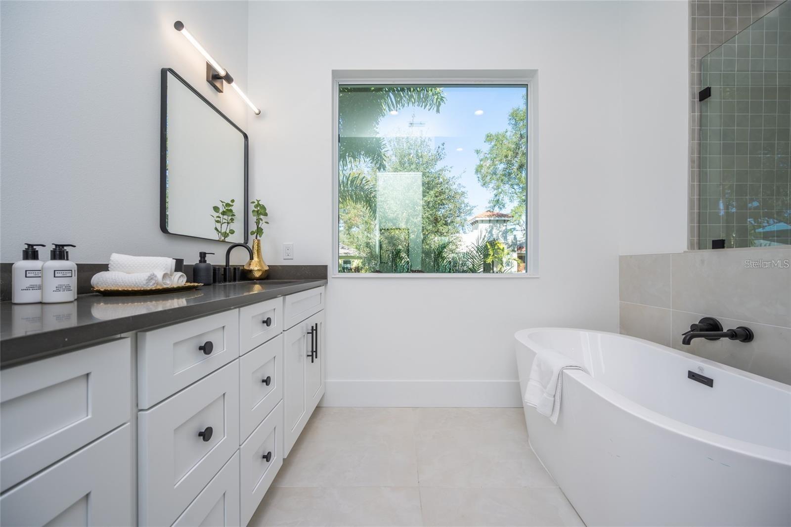 RUSTIC LODGE - Residential