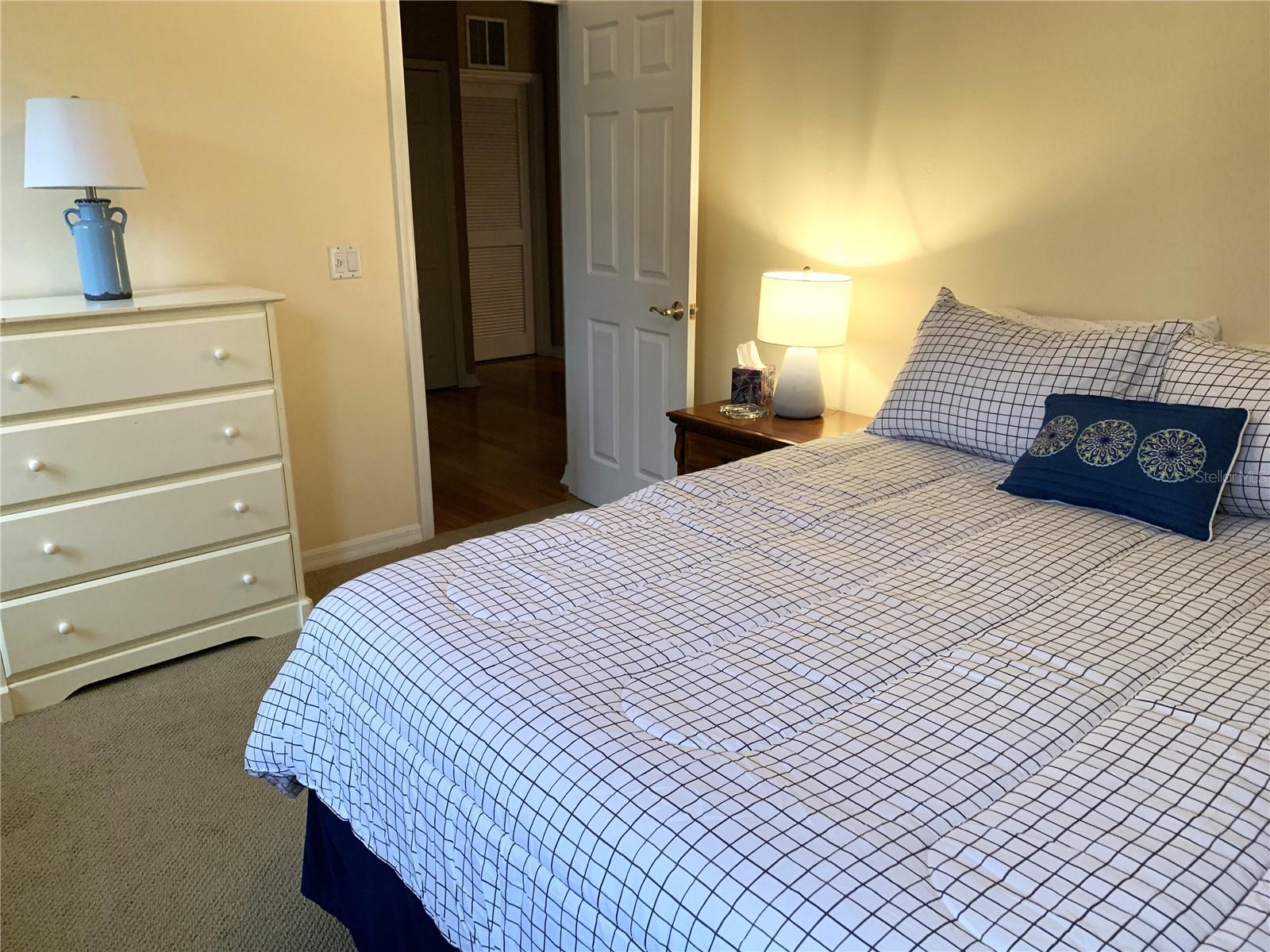 RIVERWALK RIDGE - Residential Lease