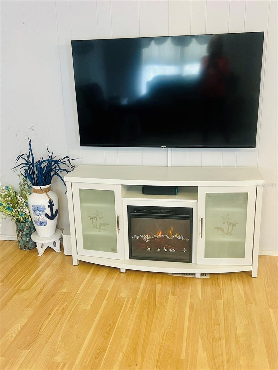 VENETIAN ESTATES - Residential