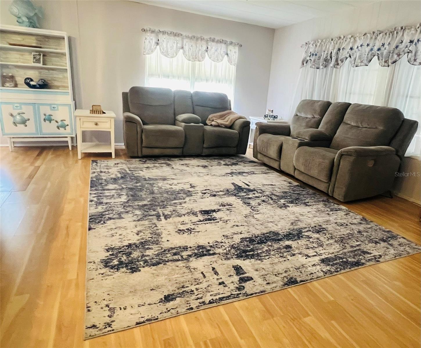 VENETIAN ESTATES - Residential