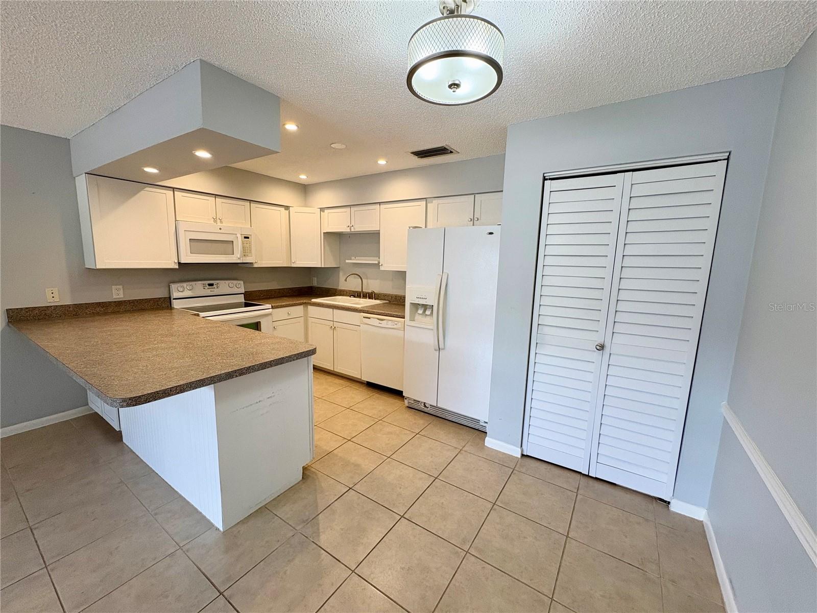 INDIGO WOODS EAST CONDO PH 02 - Residential