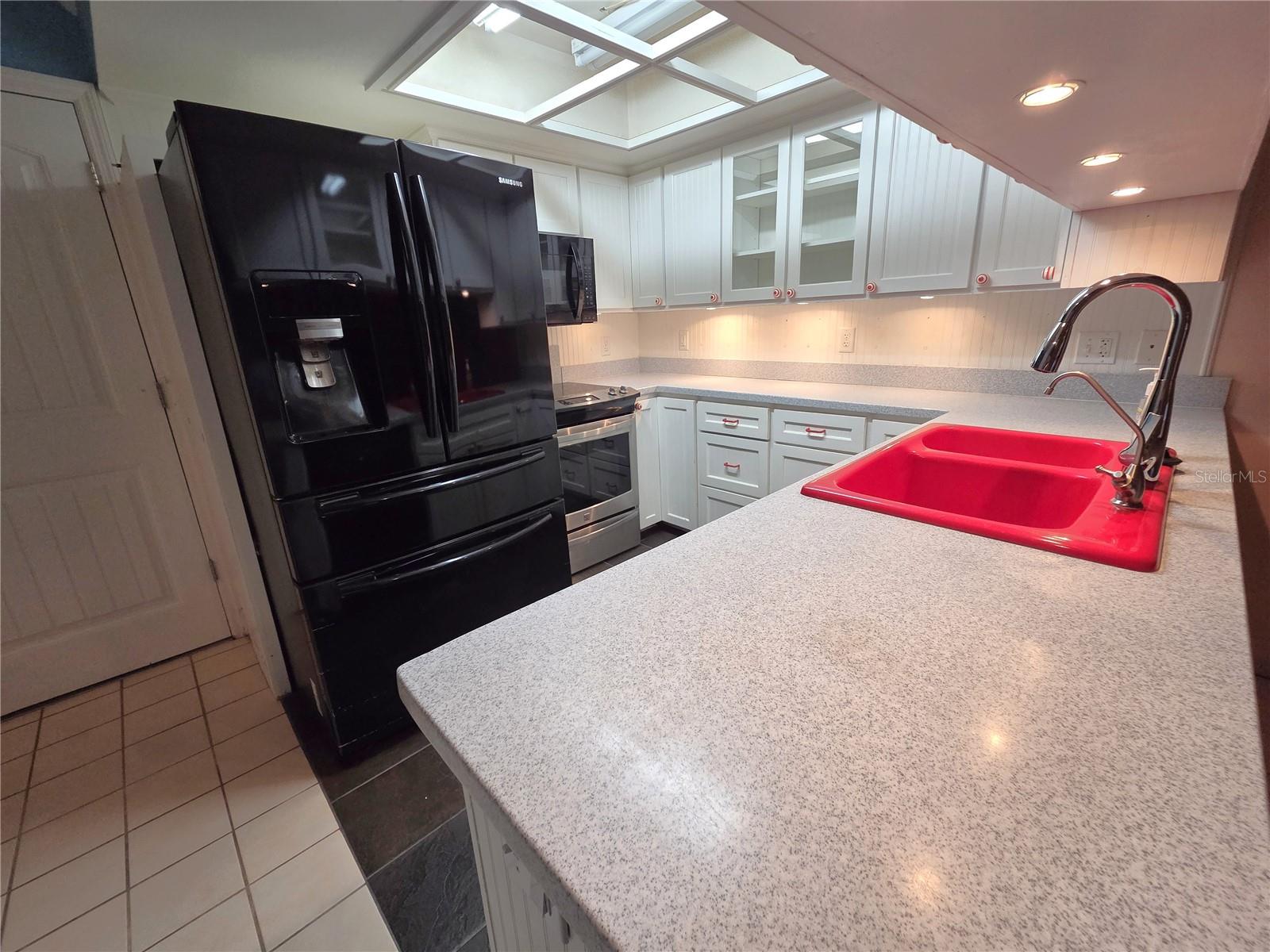 LAZY OAKS CONDO - Residential