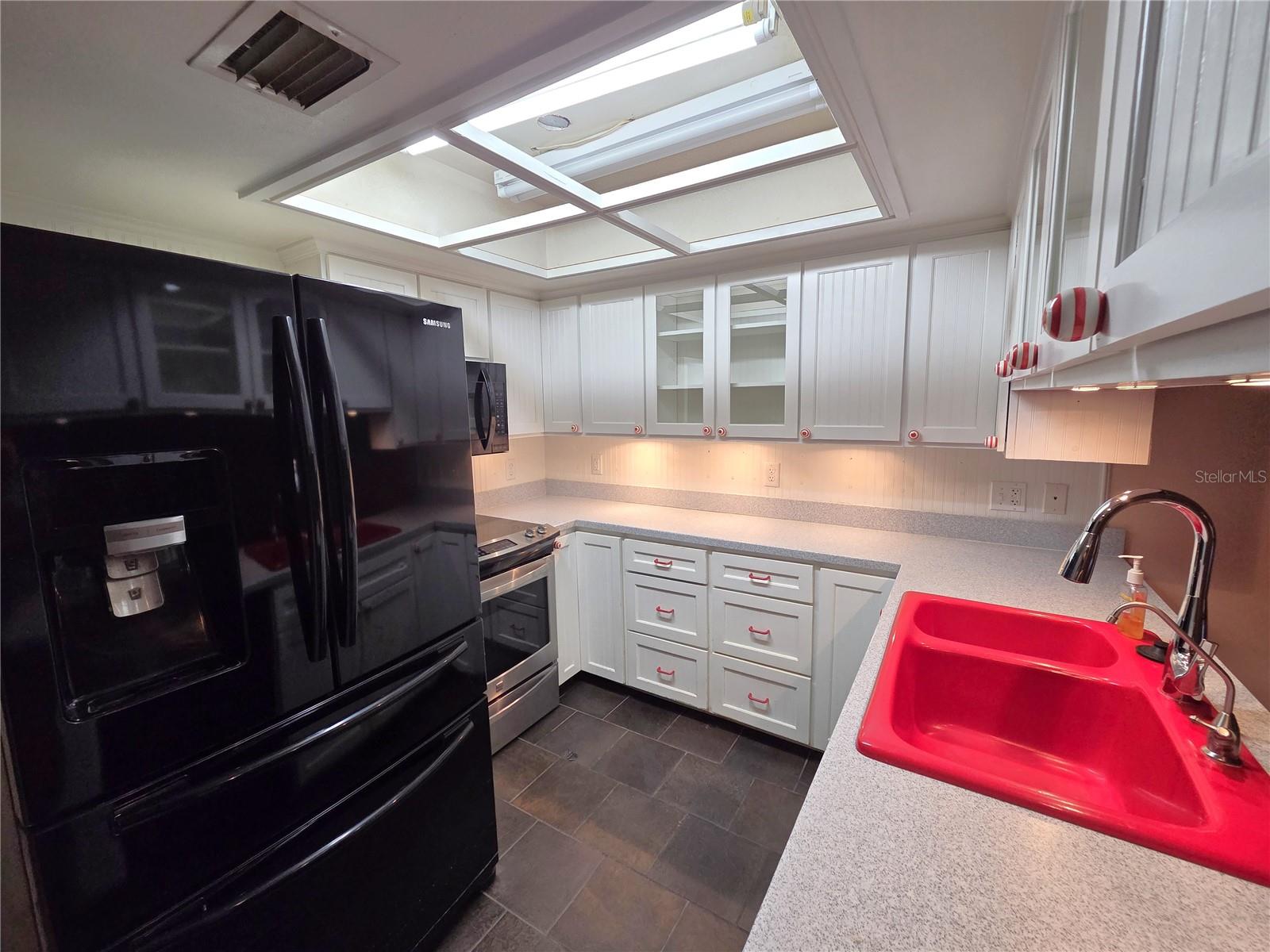 LAZY OAKS CONDO - Residential