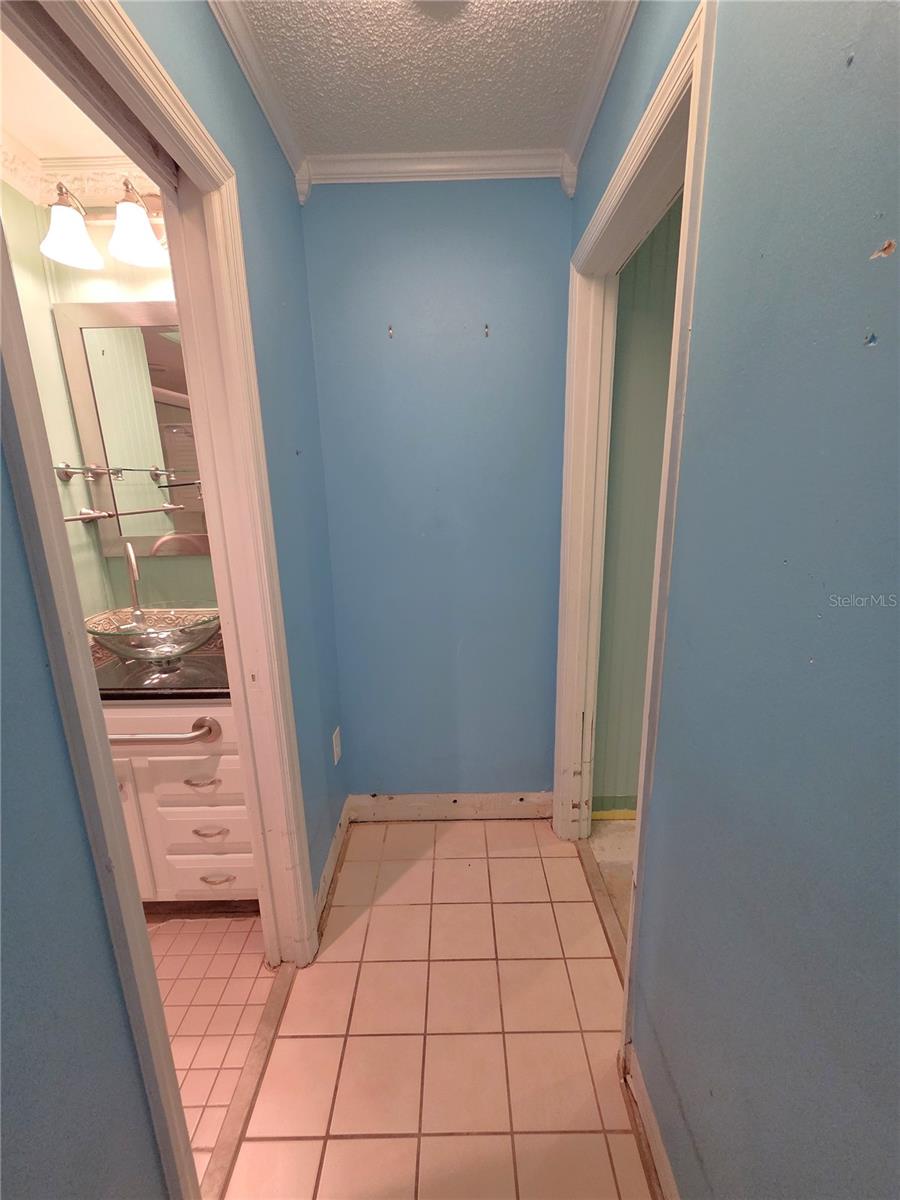 LAZY OAKS CONDO - Residential