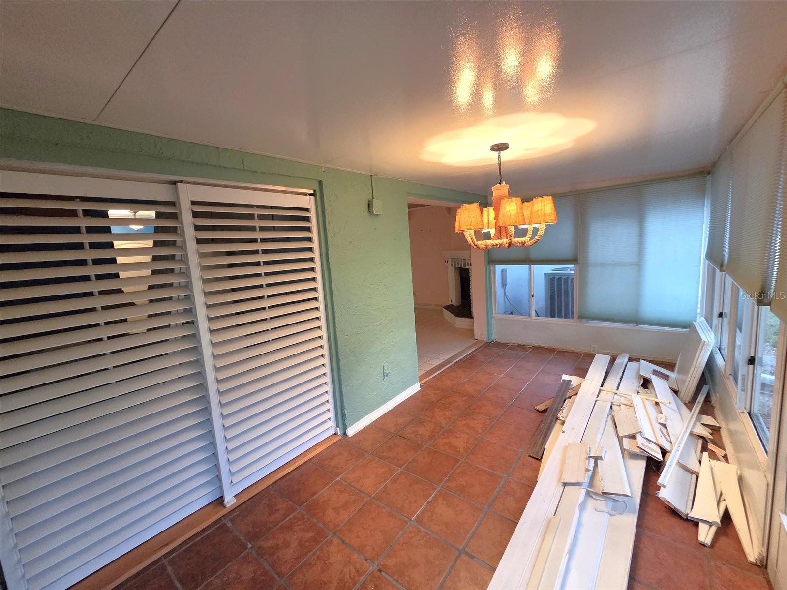 LAZY OAKS CONDO - Residential