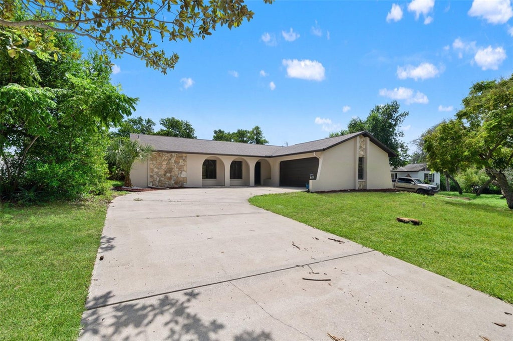 Photo of 5138 Mentmore Avenue, Spring Hill, FL 34606 (MLS # W7889396)