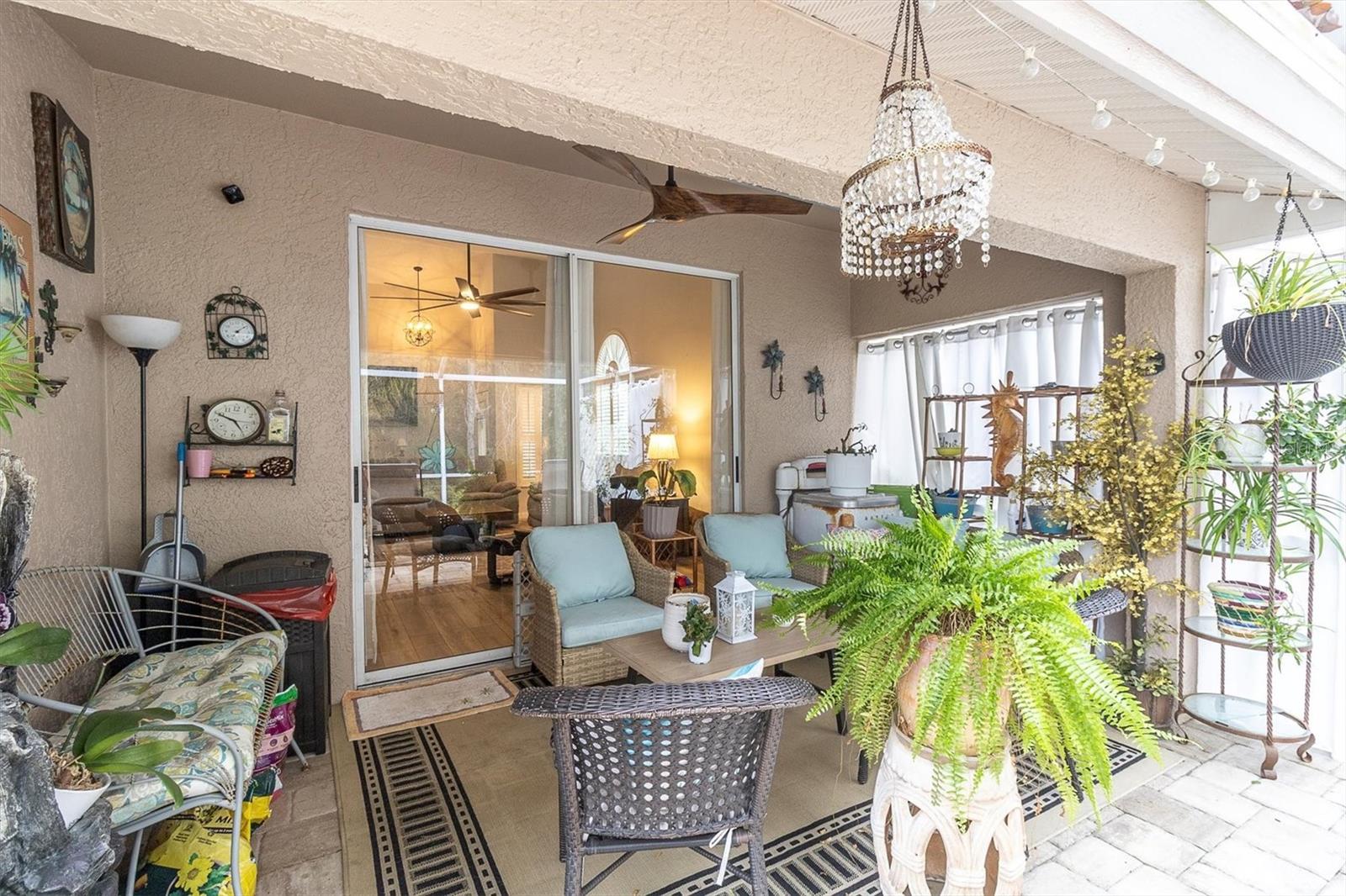 SALEM SQUARE - Residential