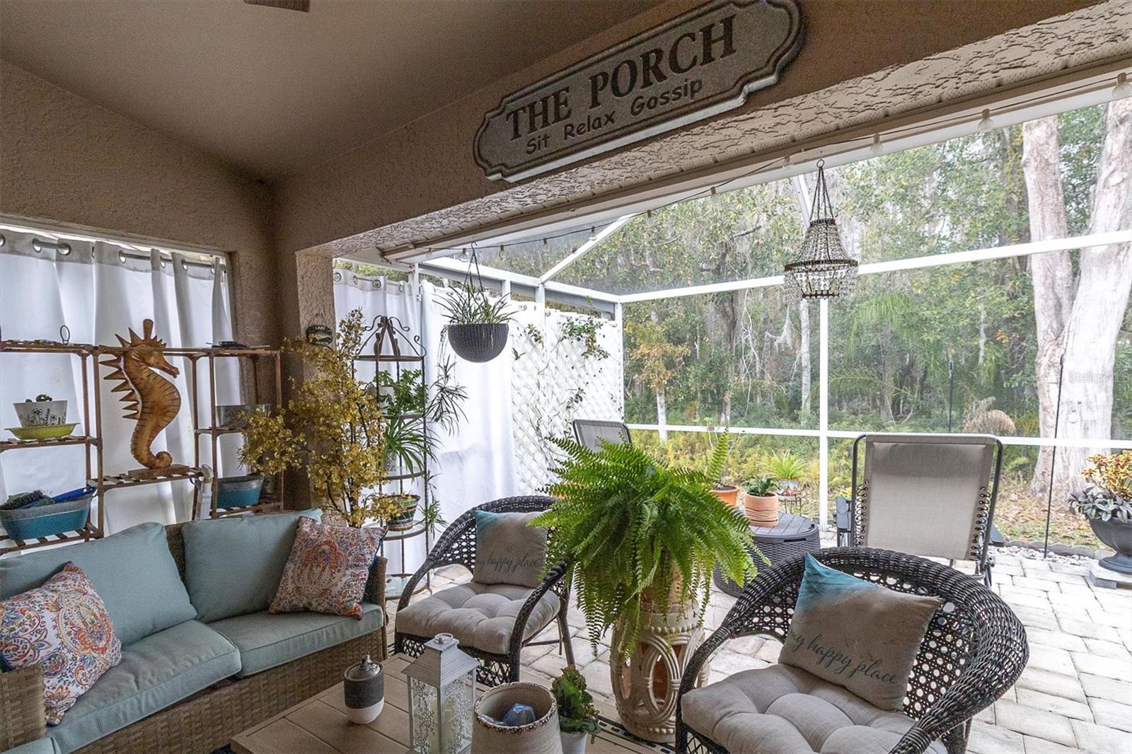 SALEM SQUARE - Residential