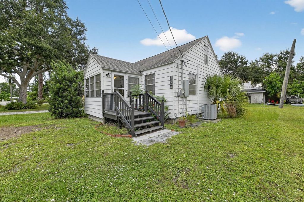 Photo of 3806 Chapel Drive, Sarasota, FL 34234 (MLS # TB8431078)