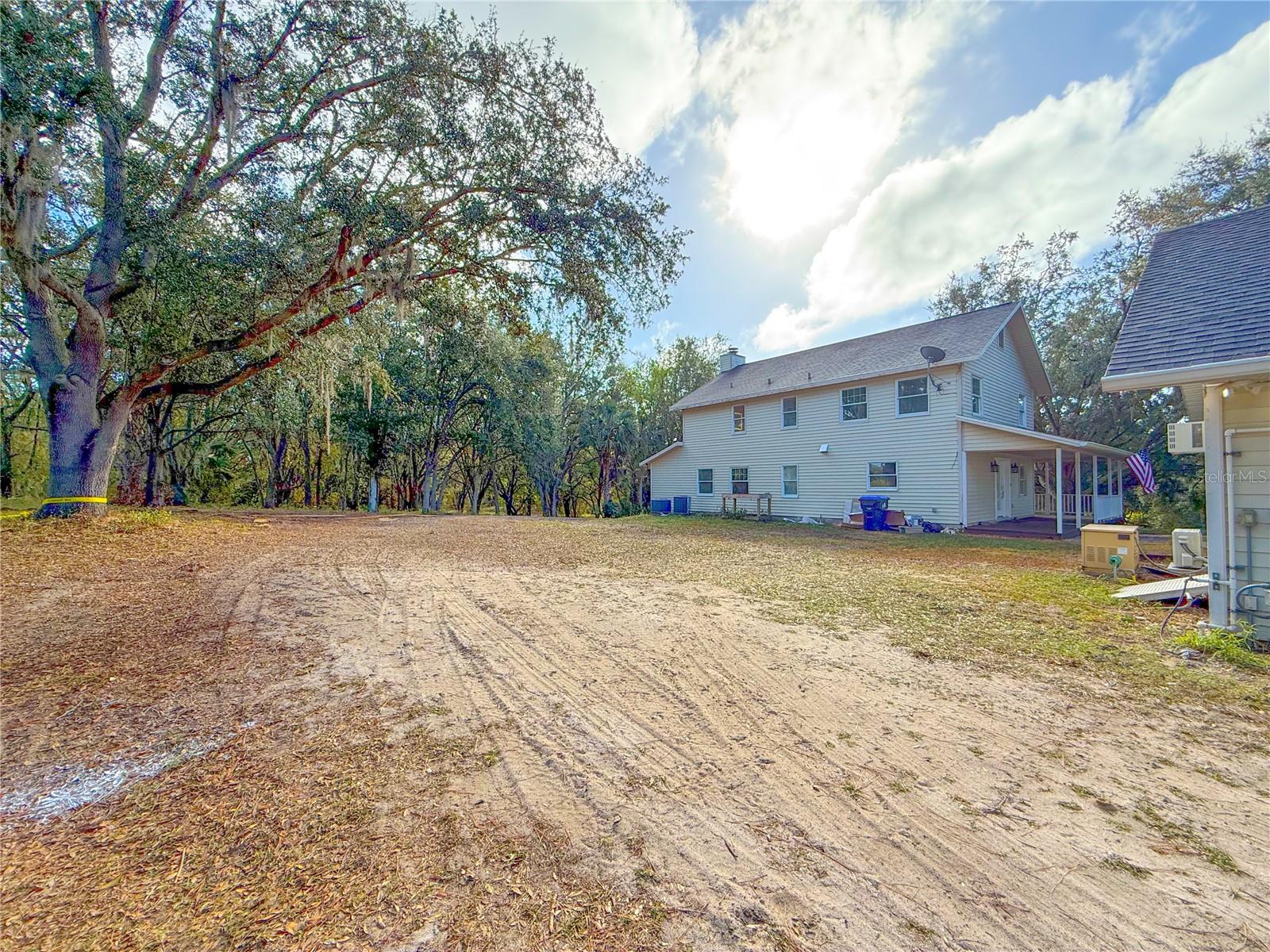 2827 SANCTUARY LANE