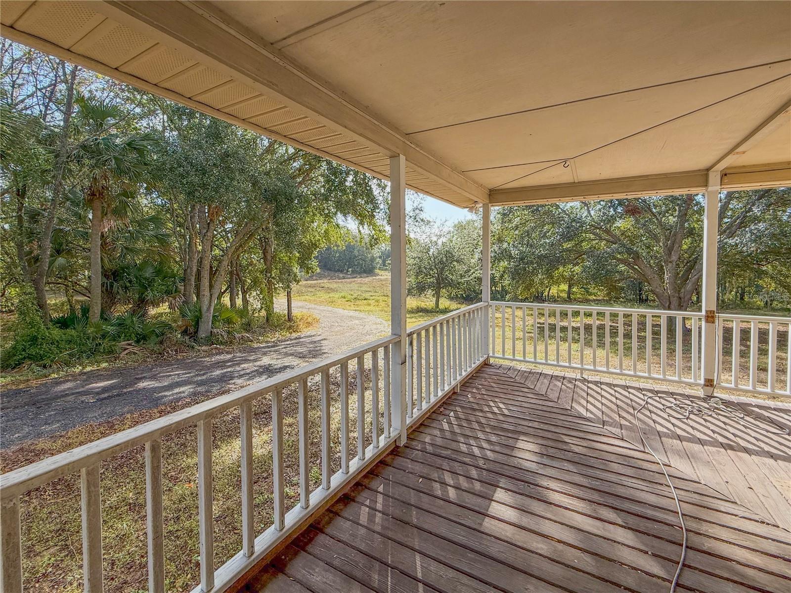 LAKE AVALON GROVES - Residential