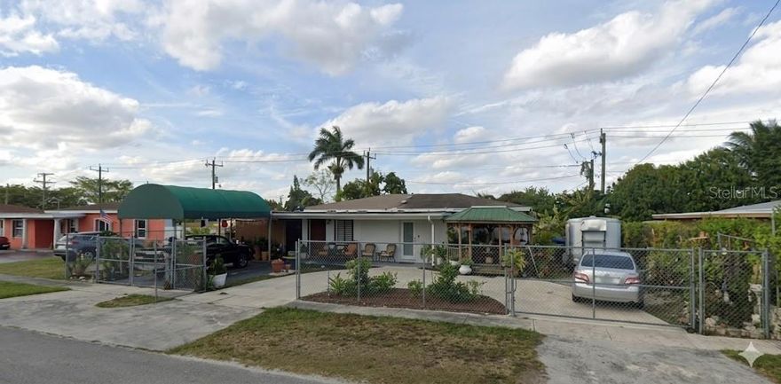 One or more photo(s) has been virtually staged. Cozy Home in Richmond Heights, Miami!

Charming 3-bedroom, 1-bathroom home in the heart of Richmond Heights, featuring 936 sq ft of living space on a 7,500 sq ft fully fenced lot.

Just minutes from Frank C. Martin K-8 Center, perfect for families seeking quality schools. Ideal for first-time buyers or investors, with strong rental potential and steady property appreciation in a growing area.

Contact us today to see this great opportunity!
