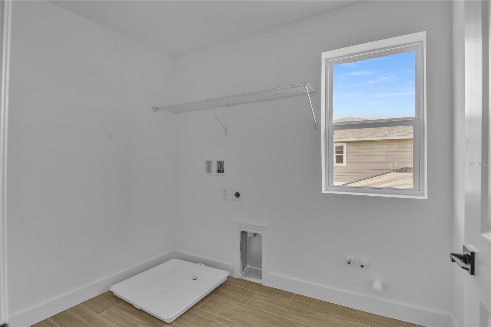 SEASONS AT WEKIVA RIDGE - Residential