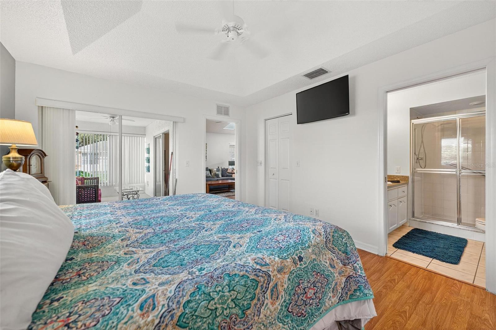 OCALA PALMS UN 01 - Residential Lease