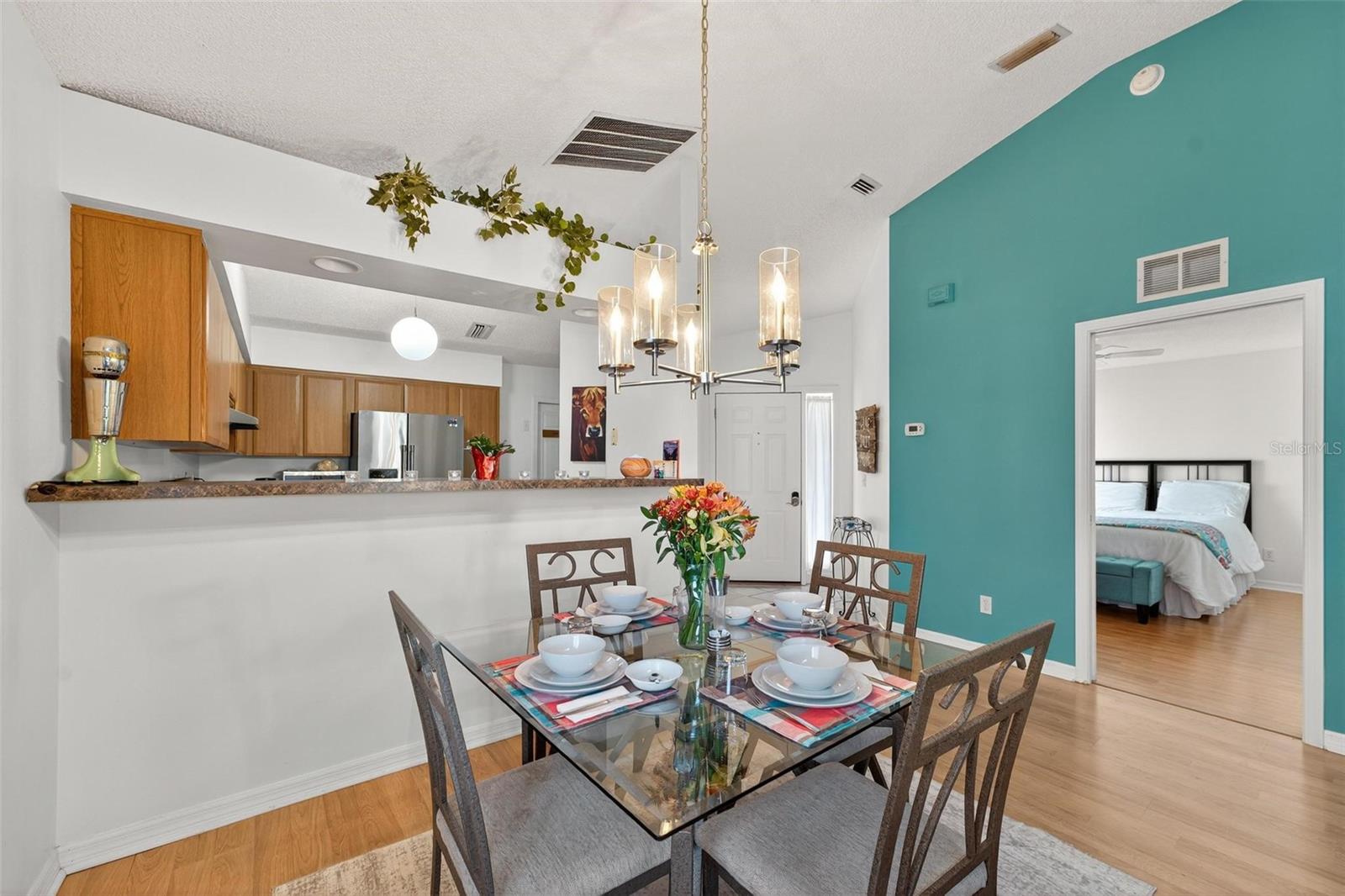 OCALA PALMS UN 01 - Residential Lease