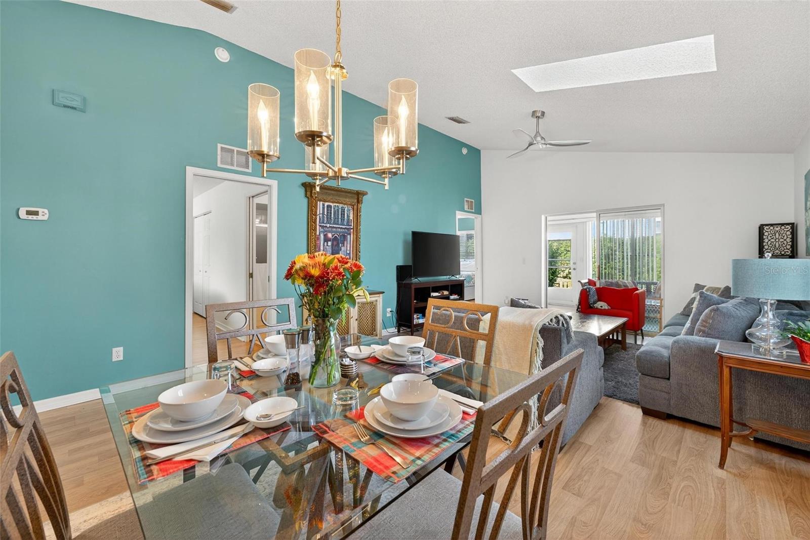 OCALA PALMS UN 01 - Residential Lease