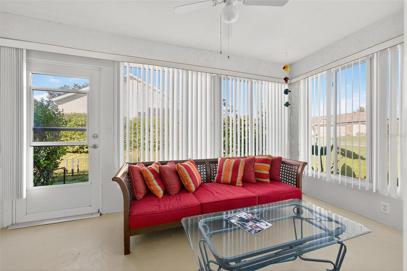 OCALA PALMS UN 01 - Residential Lease