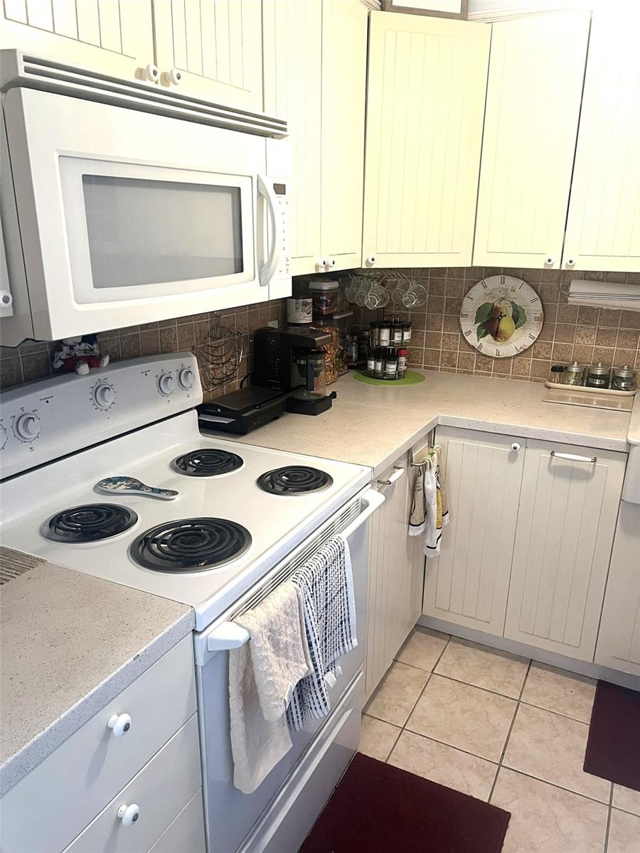 1000 79TH AVENUE N 203