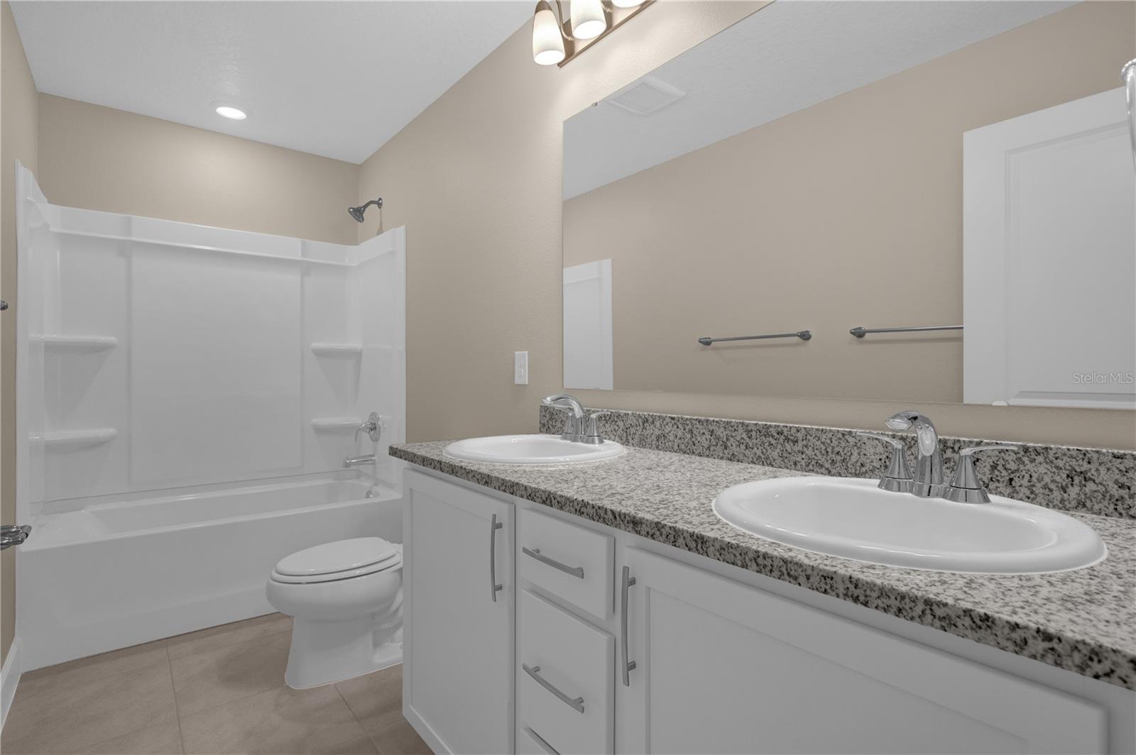 RESERVE/LK RDG PH 2 - Residential Lease