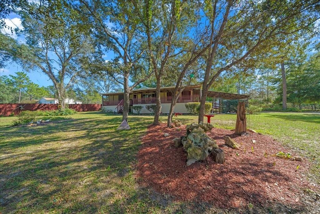 Photo of 16651 SW 42nd Loop, Ocala, FL 34481 (MLS # OM711761)